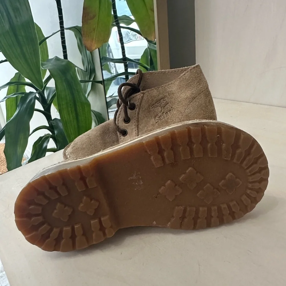 Bata Kenya Safari Boots Kids Unisex Beige Suede Chukka Boots size 6 - Handmade - Picture 5 of 6
